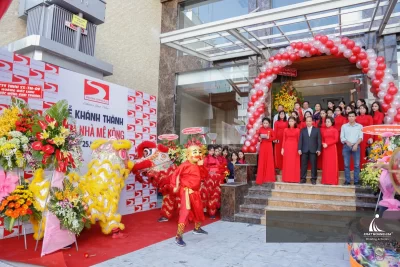Múa lân khai mạc sôi động từ dịch vụ tổ chức lễ khánh thành trọn gói cho doanh nghiệp