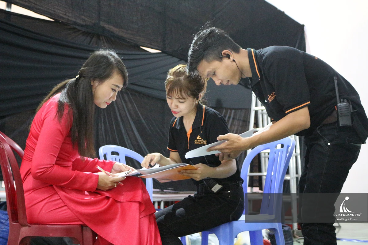 Tiêu chí chọn đơn vị tổ chức sự kiện được đánh giá thông qua quá trình trao đổi kế hoạch và mục tiêu chương trình